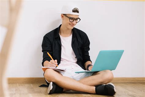 Tips for a Successful College Application Season - Accolade Financial
