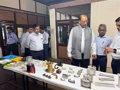 Shri Arun Baroka I.A.S., Secretary to the Govt. of India, Department of ...