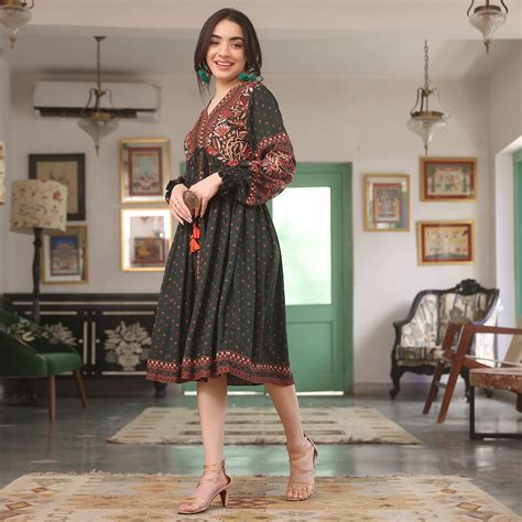 Buy Emerald Green Printed V Neck Dress | Rustorange