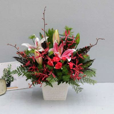 Classic Arrangement: Order Flowers Online | Interflora India | ID1358837