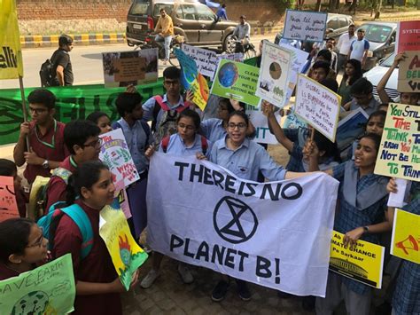 New Delhi Schools Strike For Climate At MoEFCC - New Delhi Nature Society