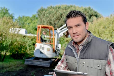 Landscaping Insurance 101 | Lawn Care Business Insurance