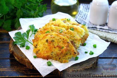 Рецепт: Картофельные драники с сыром, зелёным луком и чесноком (в ...