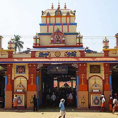 Pullanguzhal Kodutha Moongilgale Lyrics in Tamil | Sabarimala, Ayyappan ...