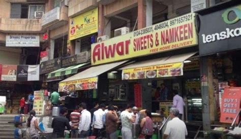 Here Are 6 Reasons Why Gurgaon’s Vyapar Kendra Is The Ultimate Shopping ...