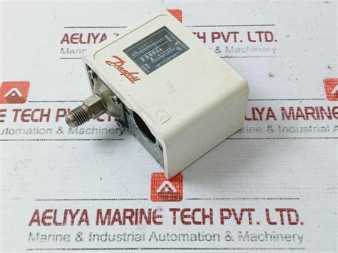 Danfoss Kp5 Pressure Switch 8-32 Bar 060-1171 – Aeliya Marine