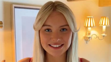 I used to be insecure about my saggy boobs, stretch marks, & back rolls ...