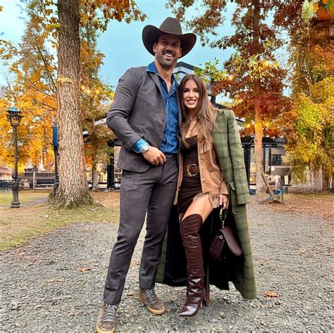 Shop Jessie James Decker Outfits | Shop Jessie James Decker Style ...