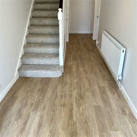 Vinyl Flooring in Cardiff | Vinyl Floor Fitters – S. Paul Carpets