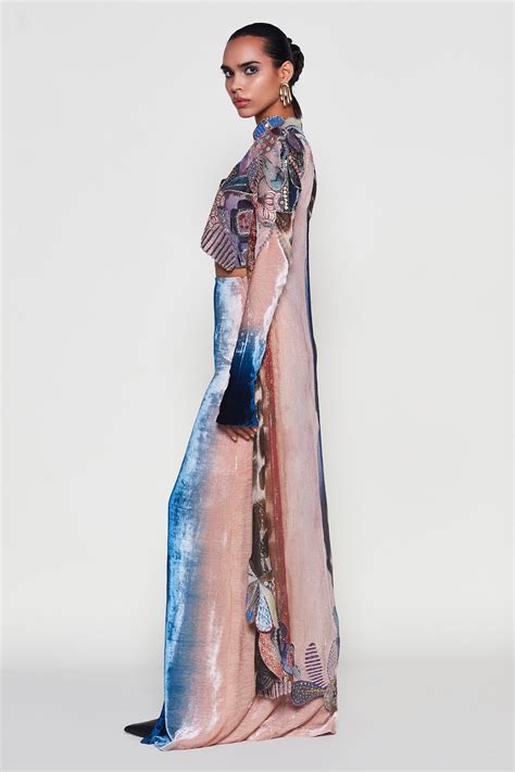 Buy Harbinger Peach- Blue Lurex- Velvet Set Online | Aisha Rao