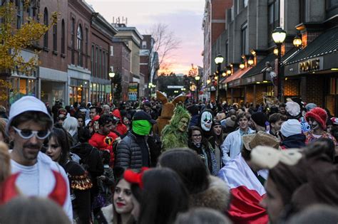 LIVE BLOG: Halloween 2019 in Salem | Live-story | salemnews.com