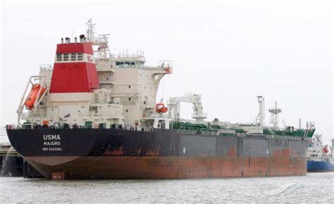 USMA Ship Crew Receives The Port of Quebec Trophy - VesselFinder
