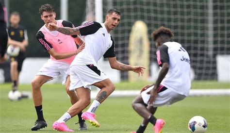 NEXT GEN BACK AT WORK! - Juventus