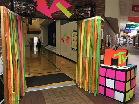 Pin by Olga Cervoni on 80s Party Decor | 80s theme party, 80s party ...