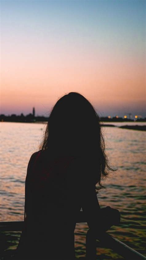 黑色人物背影图片2022已更新今日资讯