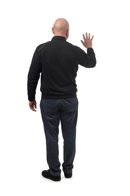 Man Standing Back View 的图像结果