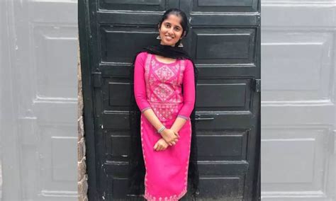 సివిల్స్‌ ఫలితాలు.. తెలంగాణ యువతికి దేశంలోనే మూడో ర్యాంక్‌ | Donuru ...