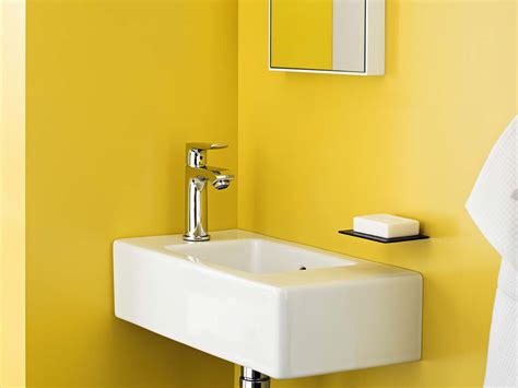 Modern bathroom taps featuring timeless design – Metris