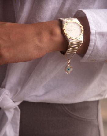 Charm Your Way |18 kt gold Jewelry Charms & Pendants Online | STAC Fine ...