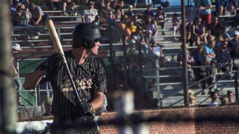 Ridgefield extinguishes Elks bats to end win streak — Bend Elks ...