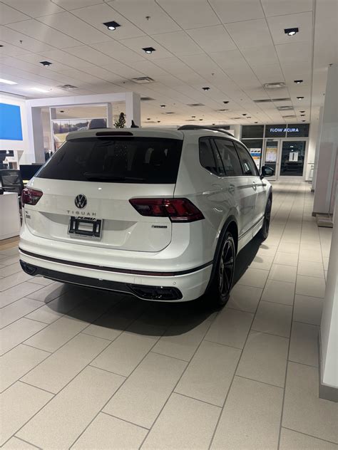 FLOW VOLKSWAGEN OF WINSTON-SALEM - Winston-Salem NC - Hours, Directions, Reviews - Loc8NearMe