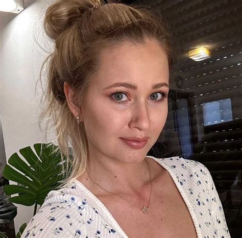 Stella Cardo Onlyfans – ScopeNew