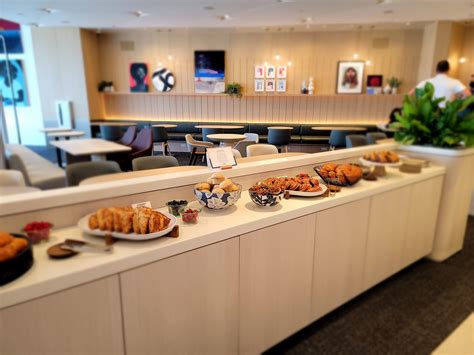 Capital One Lounge DFW Airport Review And Critique