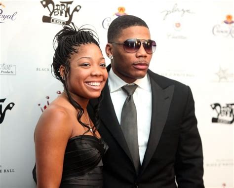 Nelly 2026: Girlfriend, net worth, tattoos, smoking & body facts - Taddlr