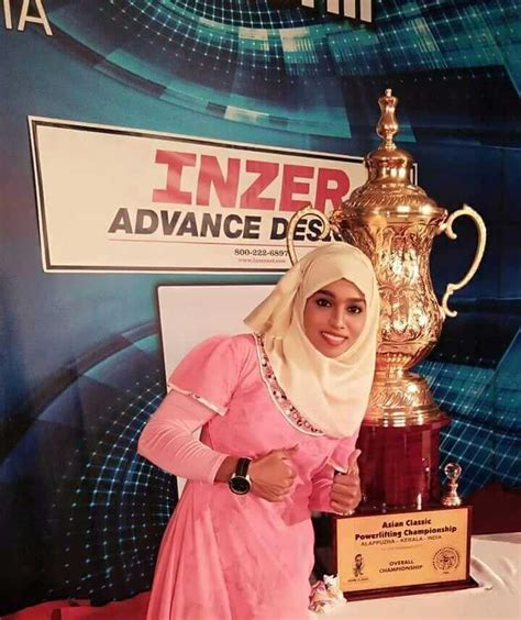 This hijab-wearing champion powerlifter from Kerala pushes her limits ...