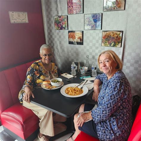 CATHY'S KITCHEN RESTAURANT & DINER, Ferguson - Fotos, Número de ...