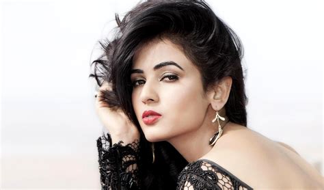 Interview With Ravishing Sonal Chauhan