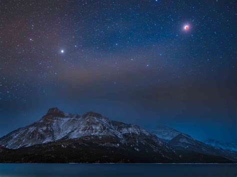 How to see the moon turn “blood red” on March 3 | National Geographic