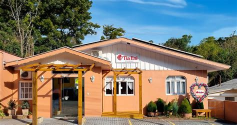 POUSADA TIA ENI (Gramado, Brazil) - Hotel Reviews, Photos, Rate ...