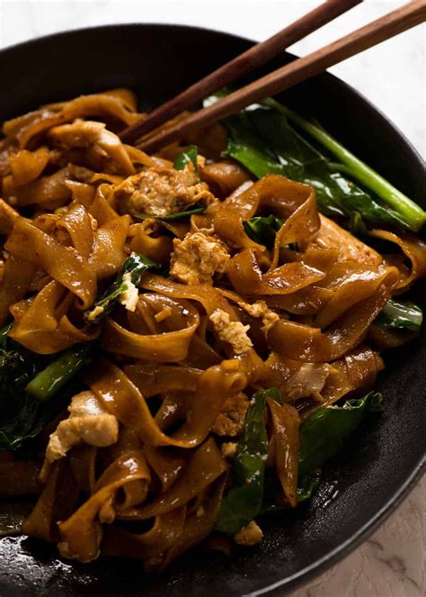 Pad See Ew - Thai Stir Fried Noodles | Recipe Cart | Recipe Cart