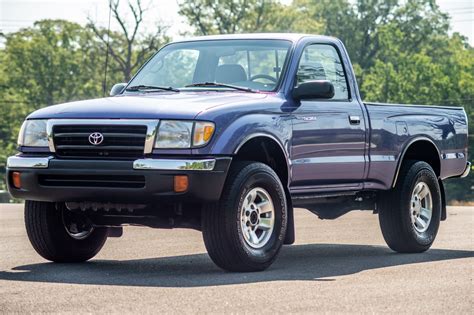 2000 Toyota Tacoma 4x4 - www.inf-inet.com