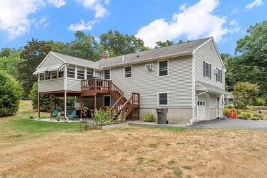 109 Townsend St, Pepperell, MA 01463 | Homes.com