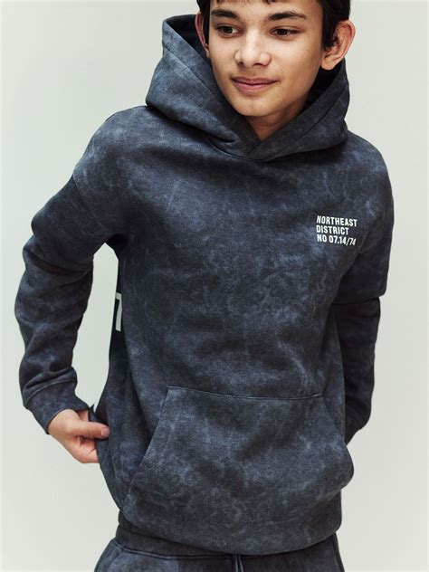Buy H&M Boys Hoodie - Sweatshirts for Boys 31910731 | Myntra