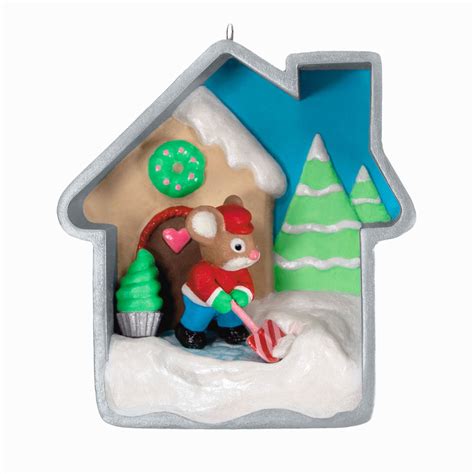 2023 Cookie Cutter Christmas #12 | QXR8067 | Hallmark Ornaments .com
