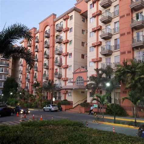 CHATEAU ELYSEE (Paranaque, Metro Manila) - Apartment Reviews, Photos ...