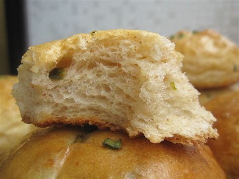 potato scallion bread