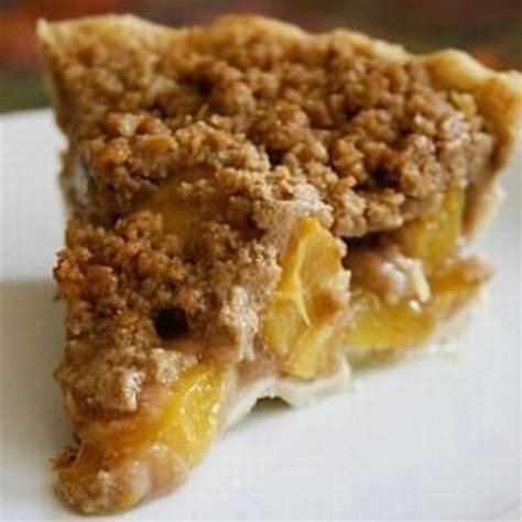 Peach Crumble Pie