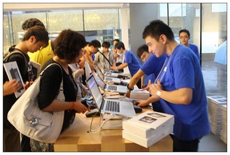 长沙首家苹果零售店本周六开幕 配全球首个可变色玻璃幕墙_凤凰网