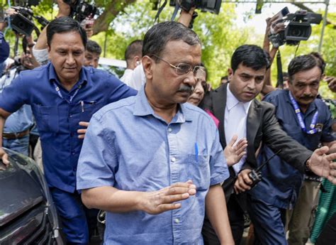 Excise policy: Kejriwal appears in HC seeking recusal of judge; SG ...