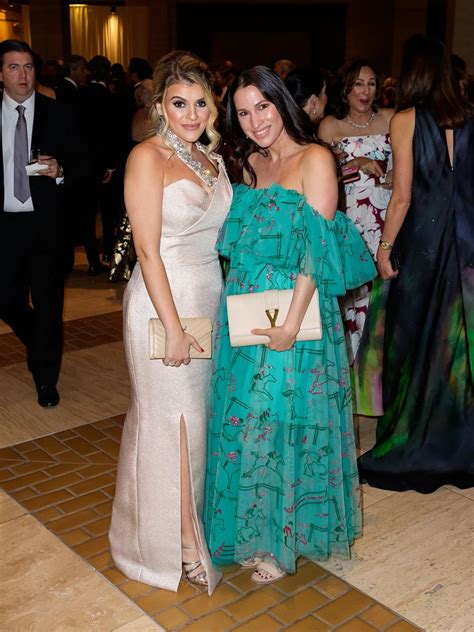 Hot Tatted Mami 🥵🥵🥵 : r/clubmilfs