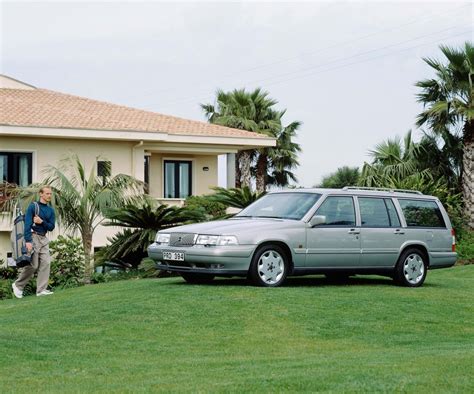 Volvo 960 wagon (1990-1998) photo gallery