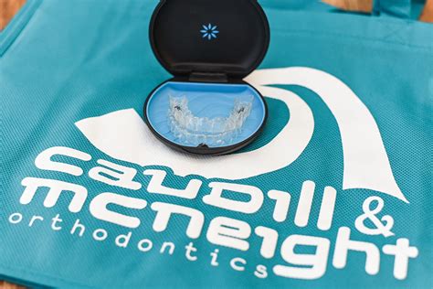 Invisalign Buttons 的图像结果