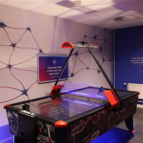 Building Signage Advertisement Sample 的图像结果