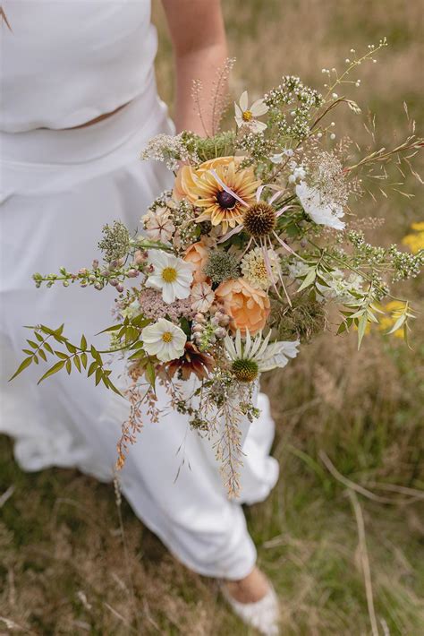 Wildflower Bridal Bouquet Pictures Bridal Bouquet Style Guide | Good