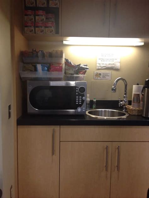 Get VIP Treatment At The Best DCA Airport Lounges