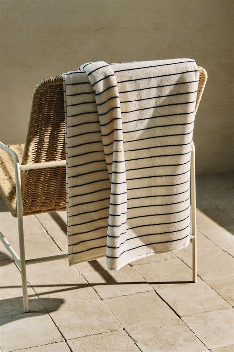 Towels – Restmor